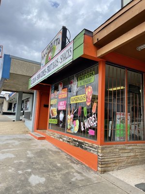 La Chiquita Paleteria Y Neveria