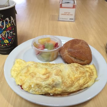 Coupa Cafe - Y2E2 - Salmon and cream cheese omelette ($6.95), and chamomile tea ($2.50) - Coffee & Tea Near Me - Stanford, California