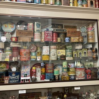 Schimpff's Confectionery - Candy museum - Old candy containers - Candy Stores Near Me - Jeffersonville, Indiana Schimpff's Confectionery - Candy museum - Old candy containers - Candy Stores Near Me - Jeffersonville, Indiana