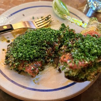 Mezcaleria Alma - Tostada de Tuna - split - Wine Bars Near Me - Denver, Colorado