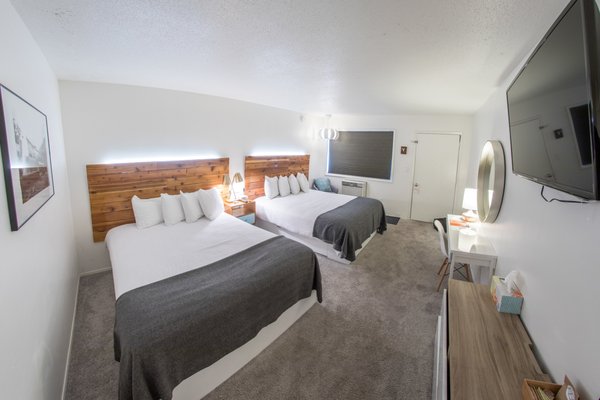 The Monarch Motel by null