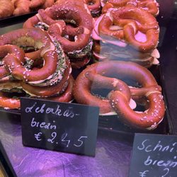Vinzenzmurr - Pretzel sandwhiches