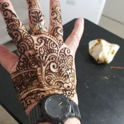 Henna Services