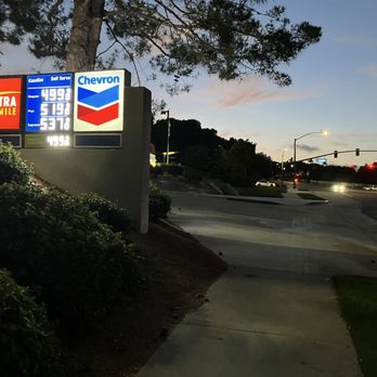 Carl's Jr - Burgers Near Me - Aliso Viejo, California