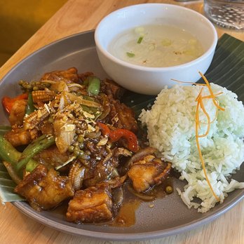Sistory - Pad Ped Moo Krob - Thai Near Me - Albany, California Sistory - Pad Ped Moo Krob - Thai Near Me - Albany, California