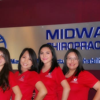 Midway Chiropractic - Our beautiful front staff! They keep our office running! Se Habla Español - Chiropractors Near Me - Des Moines, Washington Midway Chiropractic - Our beautiful front staff! They keep our office running! Se Habla Español - Chiropractors Near Me - Des Moines, Washington