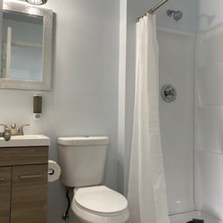 Echoes of the Sea - Bathroom, Guest Room 7 (GR07)