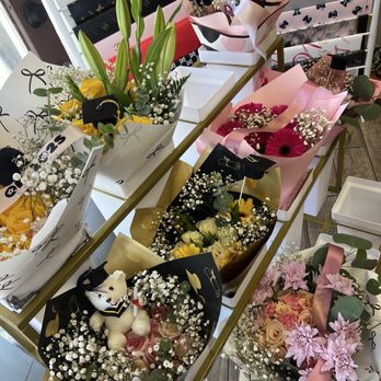 Toris Flowershop - Florists Near Me - Riverside, California Toris Flowershop - Florists Near Me - Riverside, California
