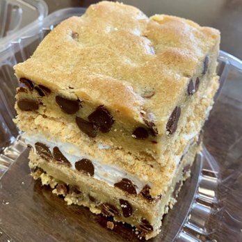 Amaretti Desserts - Chocolate Chip S'mores Bar - Desserts Near Me - Jacksonville, Florida