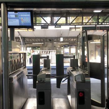 Métro Passy - Metro Stations Near Me - Paris, 75