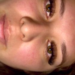 Luminous Lash Studio - Hybrid lash set by Marina