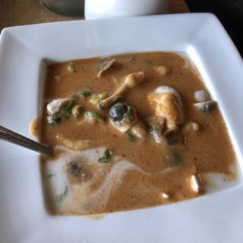 Kinnara Thai - Thai Near Me - Van Nuys, California