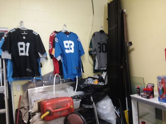 NFL & NBA Jerseys - NFL & NBA Jerseys available!