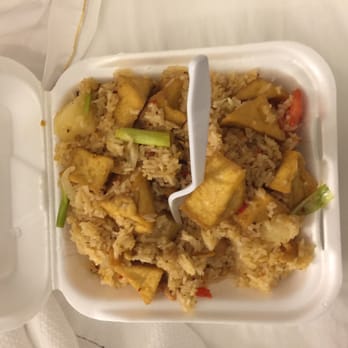 Thai Tip - Pineapple fried rice ---bland flavor - Thai Near Me - Albuquerque, New Mexico Thai Tip - Pineapple fried rice ---bland flavor - Thai Near Me - Albuquerque, New Mexico