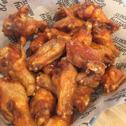 Johnny Rockets - 1kg Buffalo wings. The way they should be.