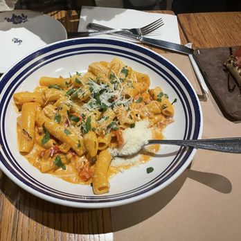 Scaddabush - Vodka pasta - Italian Near Me - Toronto, Ontario