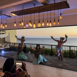 Waikiki Sunset Luau
