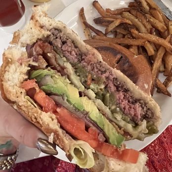 Chocolate Maven Bakery & Cafe - Perfectly cooked medium burger - Bakeries Near Me - Santa Fe, New Mexico