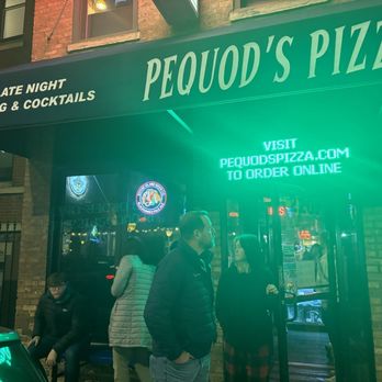 Pequod's Pizza - Pizza Near Me - Chicago, Illinois Pequod's Pizza - Pizza Near Me - Chicago, Illinois