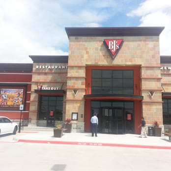 BJ's Restaurant & Brewhouse - Front - New American Near Me - Katy, Texas BJ's Restaurant & Brewhouse - Front - New American Near Me - Katy, Texas
