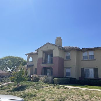 Vanoni Ranch Apartments - Apartment building - Apartments Near Me - Ventura, California
