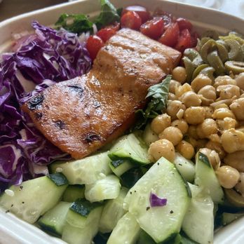sweetgreen - Healthy Salads, Wraps, and Bowls - Hummus Crunch w/Salmon - Salad Near Me - Houston, Texas sweetgreen - Healthy Salads, Wraps, and Bowls - Hummus Crunch w/Salmon - Salad Near Me - Houston, Texas