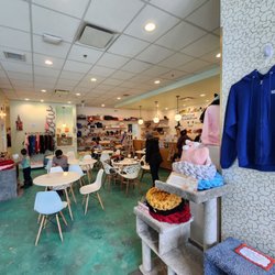 Regal Cat Cafe