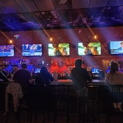 Brewster's Gastropub - Never been here in our 4 years and over 30 restaurants in Sarasota.