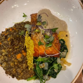Chase Club - Salmon - Gastropubs Near Me - St. Louis, Missouri