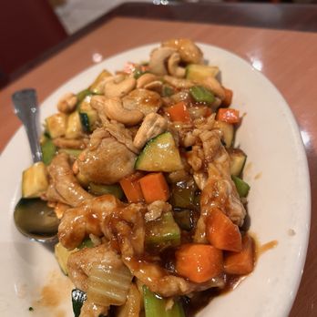 Chef Bo - P2. Chicken with Cashew Nuts - Chinese Near Me - Sacramento, California Chef Bo - P2. Chicken with Cashew Nuts - Chinese Near Me - Sacramento, California