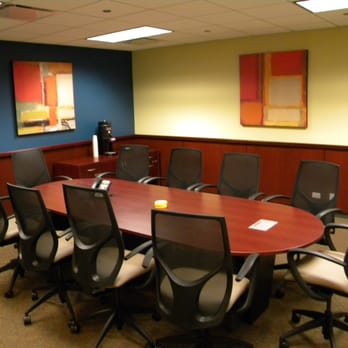 Office Evolution Chicago O'Hare - The board room in Chicago is perfect for corporate meetings and driving the success of your business. - Shared Office Spaces Near Me - Chicago, Illinois