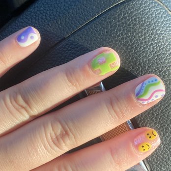 Diamond Nail - Nail Salons Near Me - Tulsa, Oklahoma