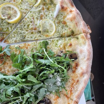 Corner Pizza - 1/2 lemon pesto 1/2 mushroom queen - Pizza Near Me - Oceanside, California