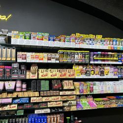 Honeycomb Vape & Smoke