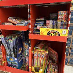 Winn-Dixie - Fireworks for Fourth of July