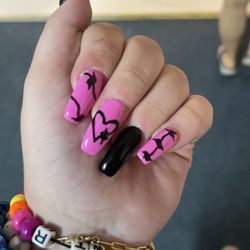 Diamond Nails and Spa