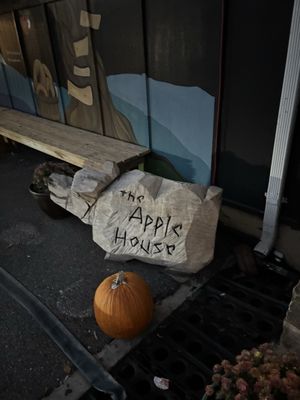 The Apple House by null