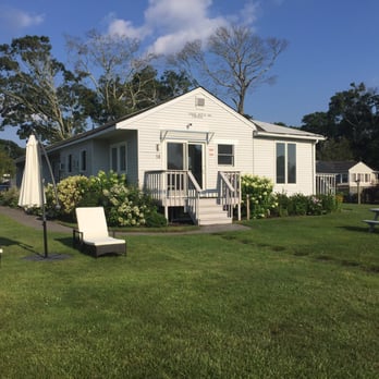 The Penny Lane - Beautiful, quiet place in Hampton Bays - Hotels Near Me - Hampton Bays, New York