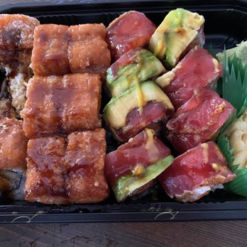 Sushi Ushi - Yummy Yummy and Amazing Tuna Rolls - Sushi Bars Near Me - Valrico, Florida