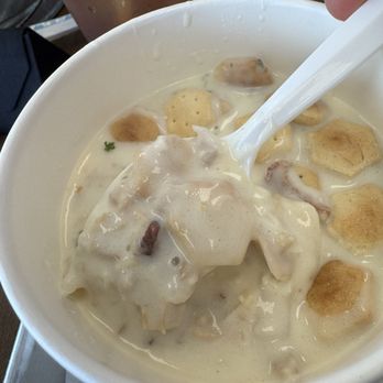 Leons Lobstah Shack - Clam chowdah. It's wicked awesome! - Seafood Near Me - Tampa Bay, Florida Leons Lobstah Shack - Clam chowdah. It's wicked awesome! - Seafood Near Me - Tampa Bay, Florida