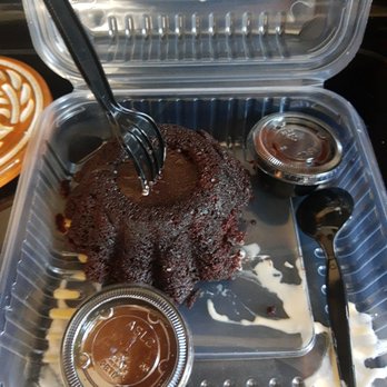 Chili's - Frozen molten cake - American Near Me - Sheridan, Colorado