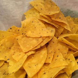 Los Mariachis - Delicious, thick, and hot house tortilla chips.