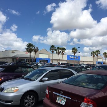 Walmart Supercenter - Outside - Department Stores Near Me - Hialeah, Florida