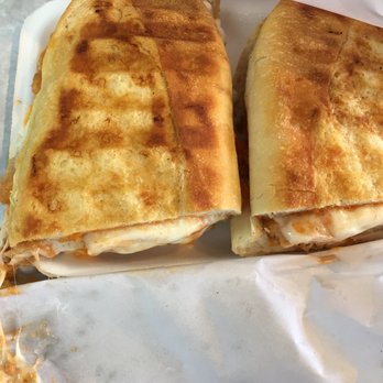 Orlando's Deli - Delis Near Me - Manhasset, New York