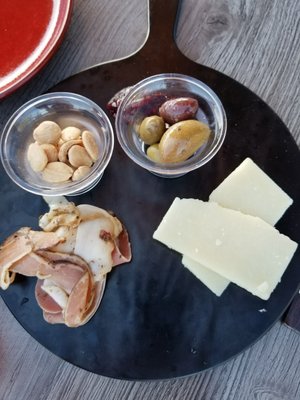 Rootstock Restaurant & Bar by null