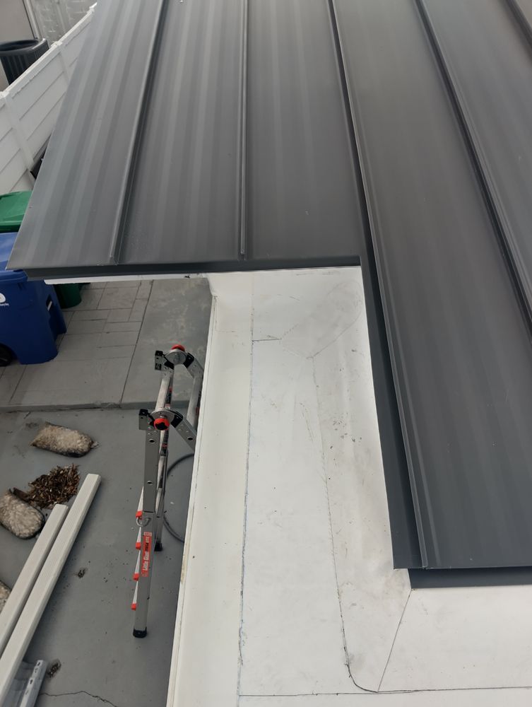 Slide of Luis Roofing Solution