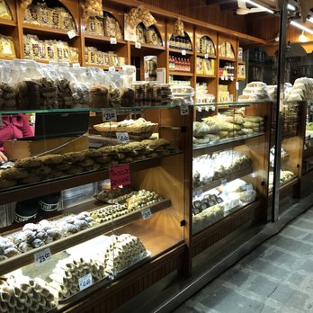 Mercato Comunale Orientale - Pastry - Public Markets Near Me - Genova, GE