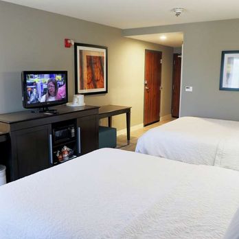 Hampton Inn Muskogee - Guest room - Hotels Near Me - Muskogee, Oklahoma