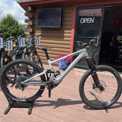 Deep Creek e-Bikes