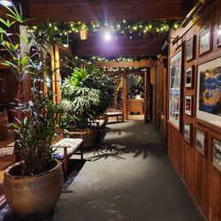 Jake's On The Lake - Jakes lobby